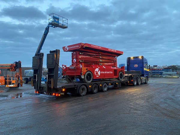Scissor lifts Scissor lift battery-powered PB S275-24 ES